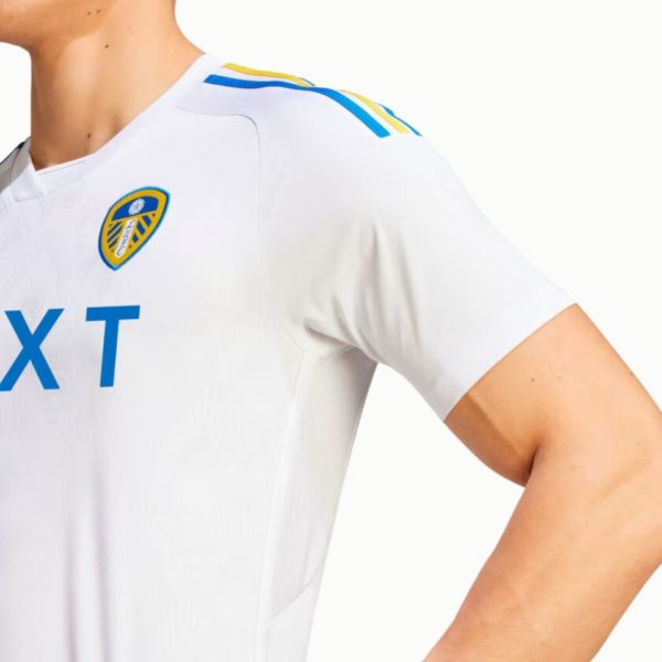 Leeds Home Fótboltatreyja - Treyja 23/24